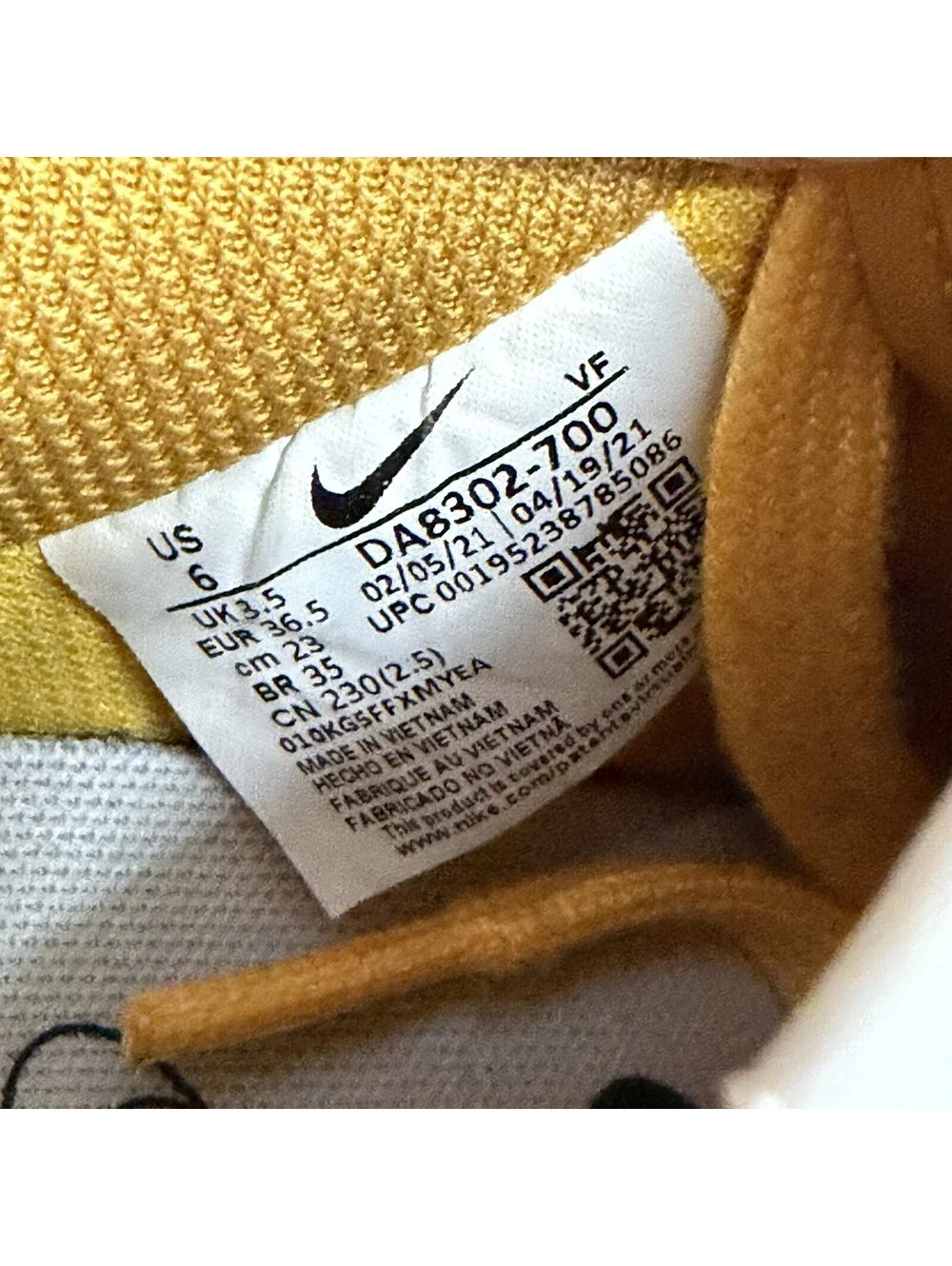 Nike Air Force 1 Low Shoes Womens Size 6 University Gold Suede Gum DA8302-700